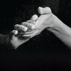 FrictionLabs Loose Gym Chalk -Iron Motion Deals 4dd9cec1c21bc54eecb53786a2c5fa09 5d0a755e15178 600x600 1