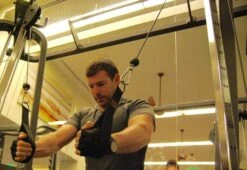 IPR Fitness Iso Handle LITE -Iron Motion Deals 6cd9313ed34ef58bad3fdd504355e72c 5d0a756063fff 600x412 1